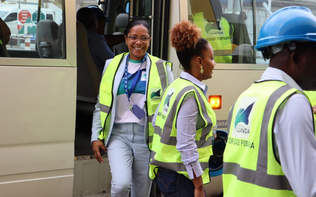 NEW PORTO DE LUANDA E.P., EMPLOYEES VISIT THE SONILS BASE