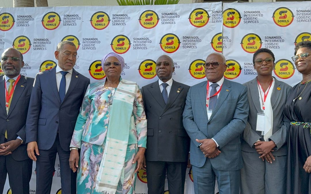 PRESIDENTE DA NAMÍBIA VISITA A BASE SONILS E ELOGIA A CAPACIDADE OPERACIONAL E CONTRIBUTO PARA ANGOLA